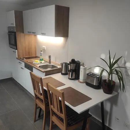 Neubrandenburg-broda - Ruhe Und Mehr * Neubrandenburg